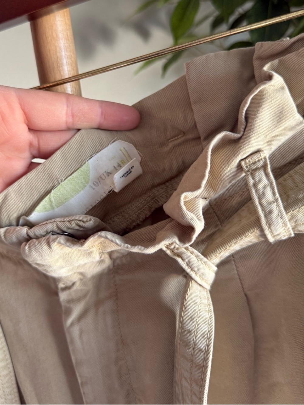 Anthropologie Khaki Beige High Rise Belted Wide Leg 24” Pants Women’s Size 10 - Picture 7 of 10